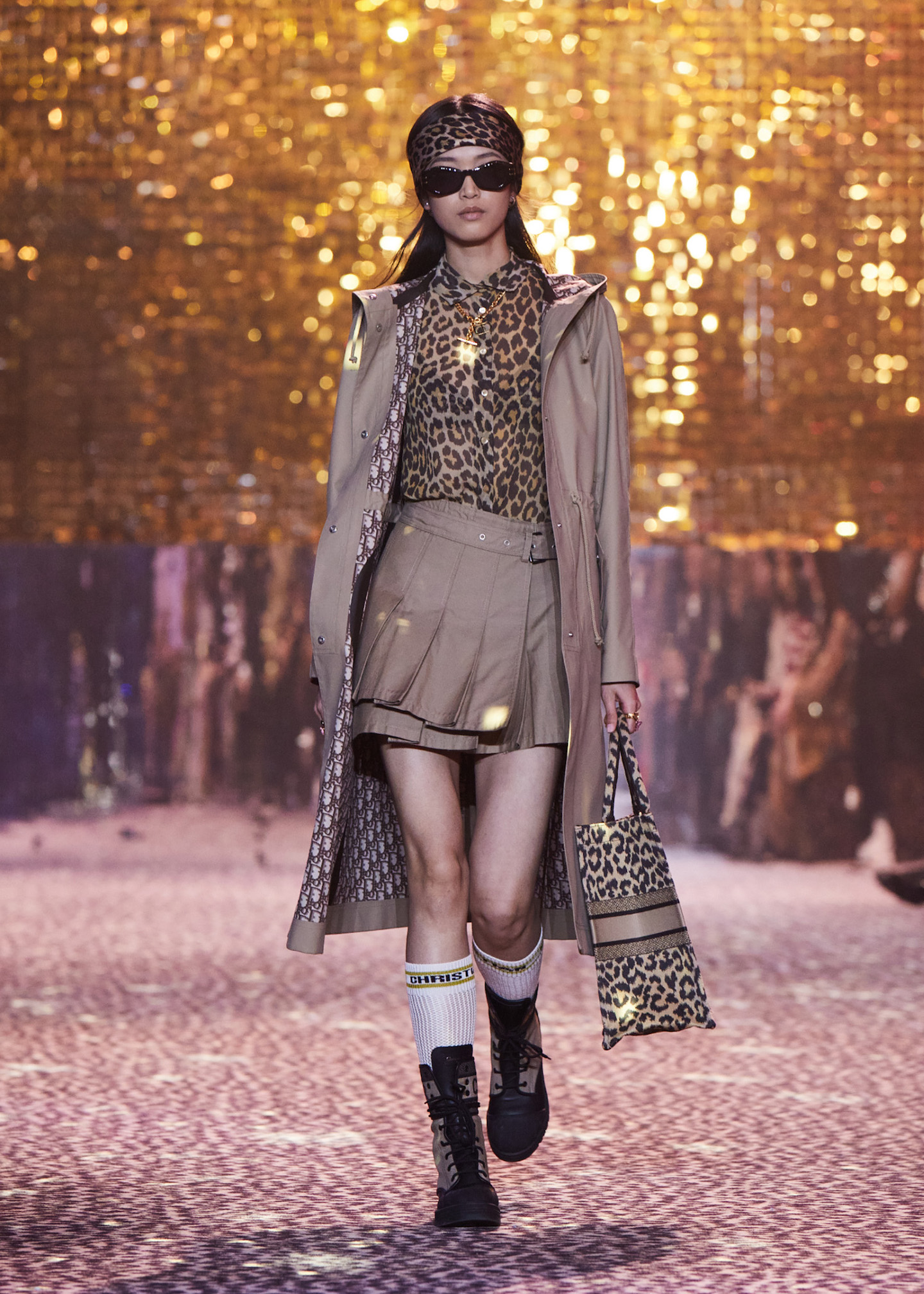 dior animal print fall otoño 2021 shanghai